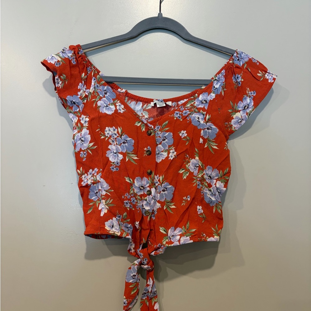 American Eagle Outfitters Floral Tie-Front Crop Top